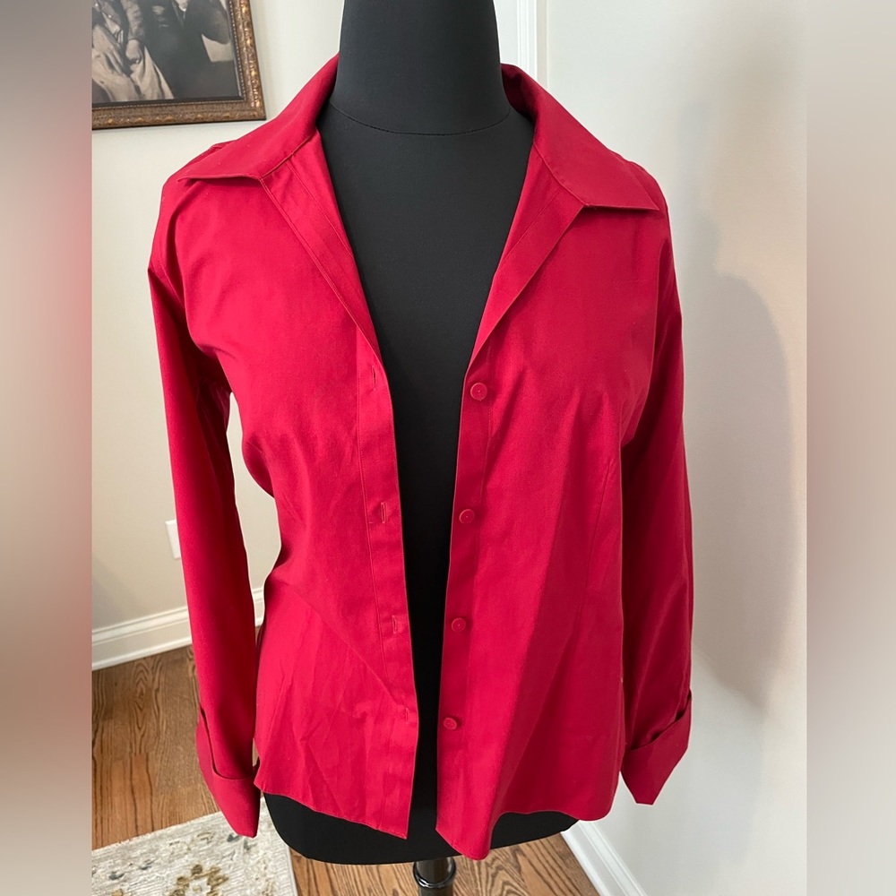 NWT Red Talbot Cuffed Sleeve Blouse Wrinkle Resistant Fabric. 16